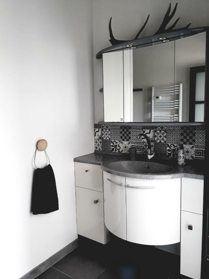 Gite Aux Lauriers Lacroix-sur-Meuse 외부 사진