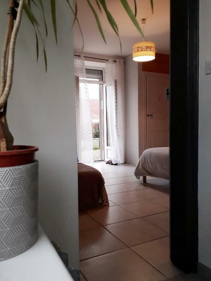 Gite Aux Lauriers Lacroix-sur-Meuse 외부 사진