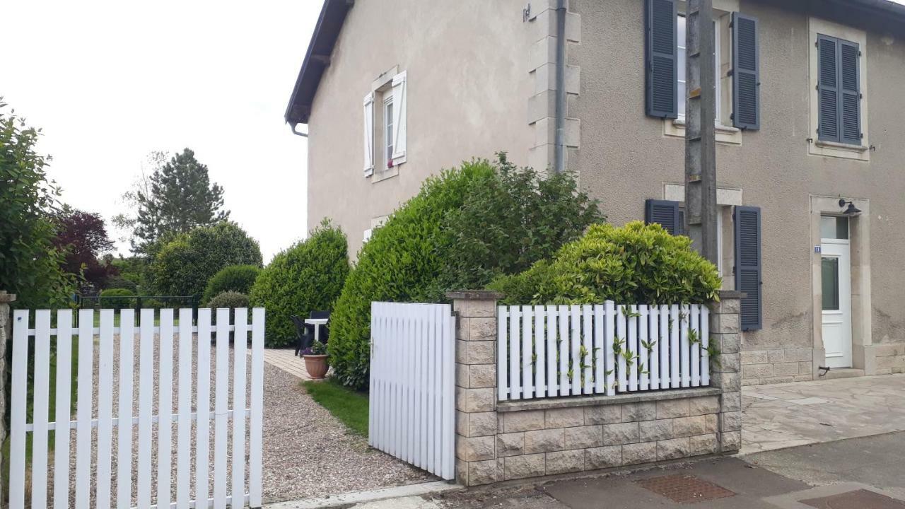Gite Aux Lauriers Lacroix-sur-Meuse 외부 사진